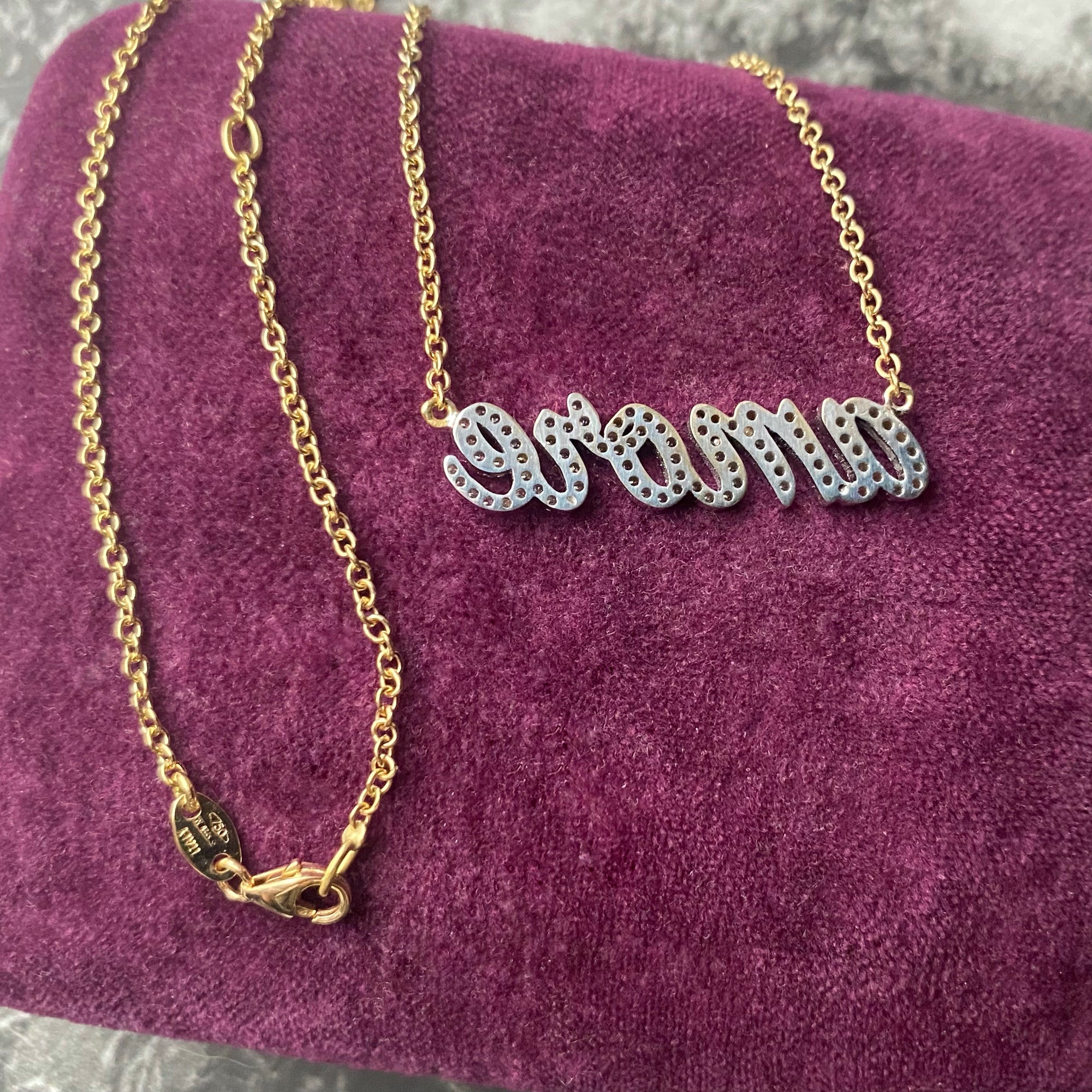 Diamond "Amore" Necklace - 18k