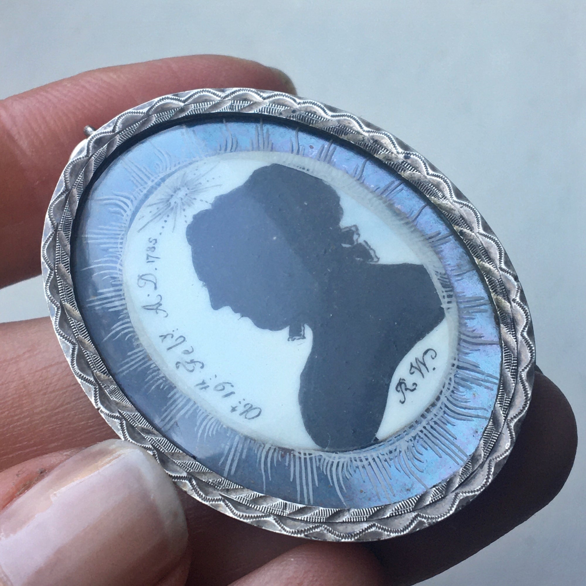Georgian Mourning Silhouette Locket in Silver