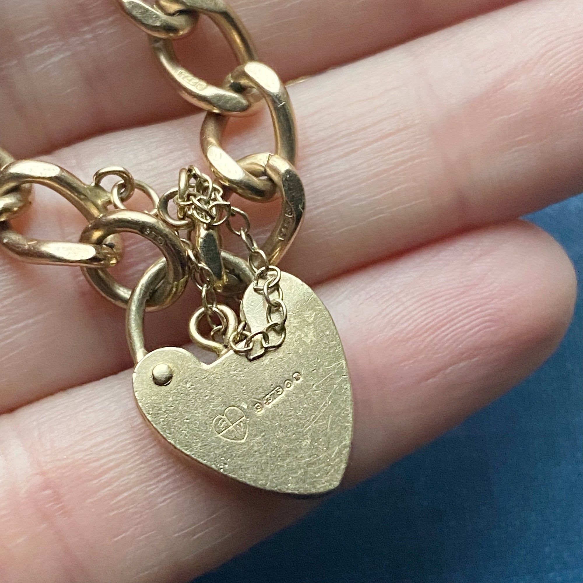 Vintage Curb Link Padlock Bracelet - 9k