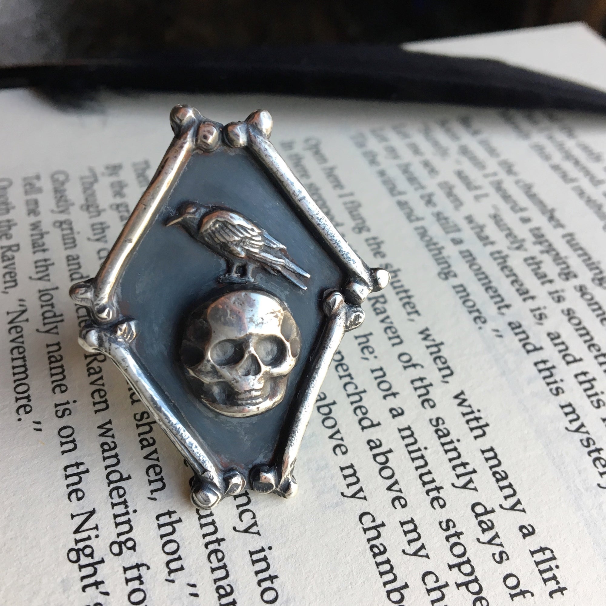 Nevermore - Edgar Allan Poe Skull and Raven ring