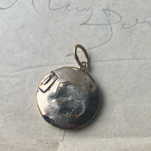 Antique Georgian Urn Mourning Pendant - 9/10k