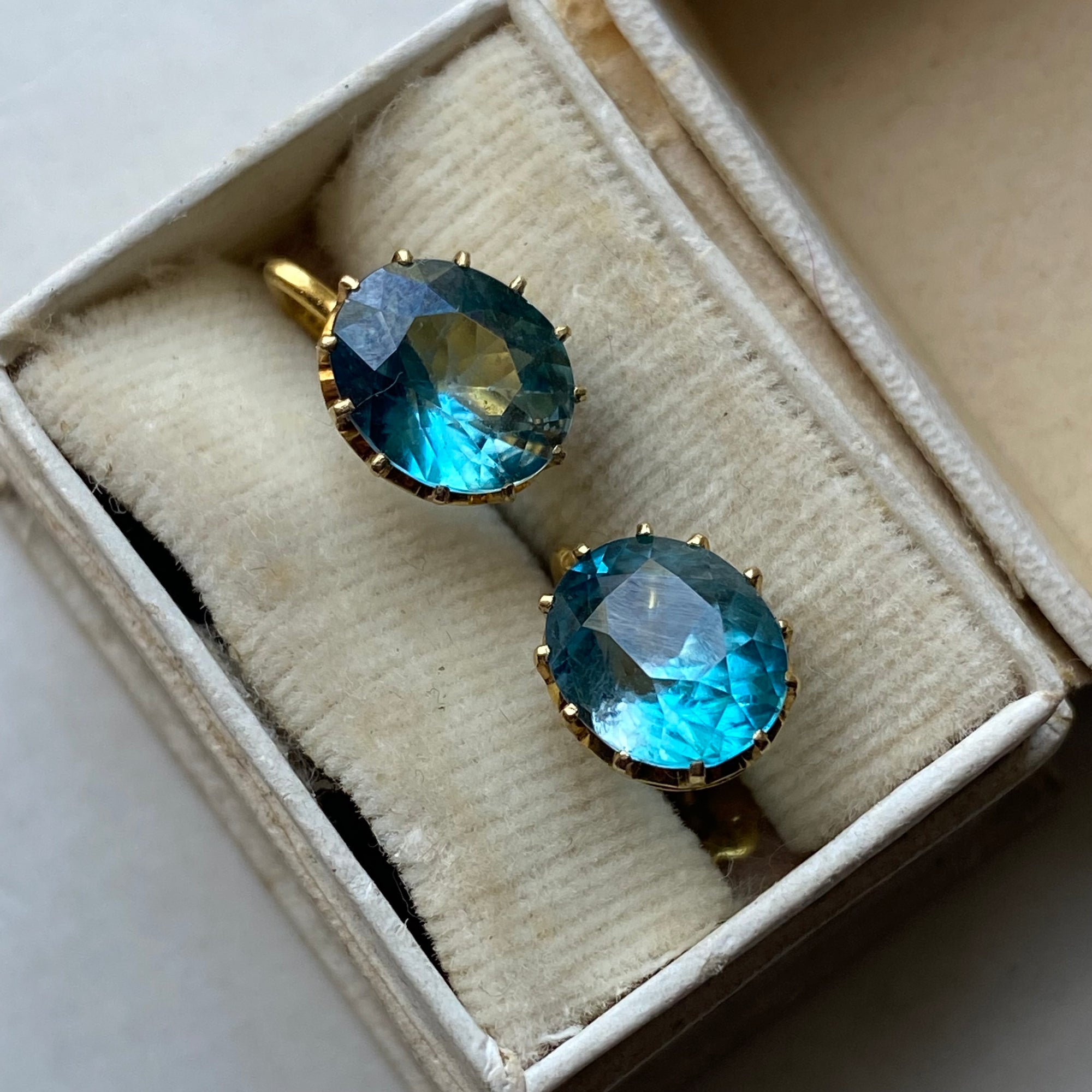 zircon earrings