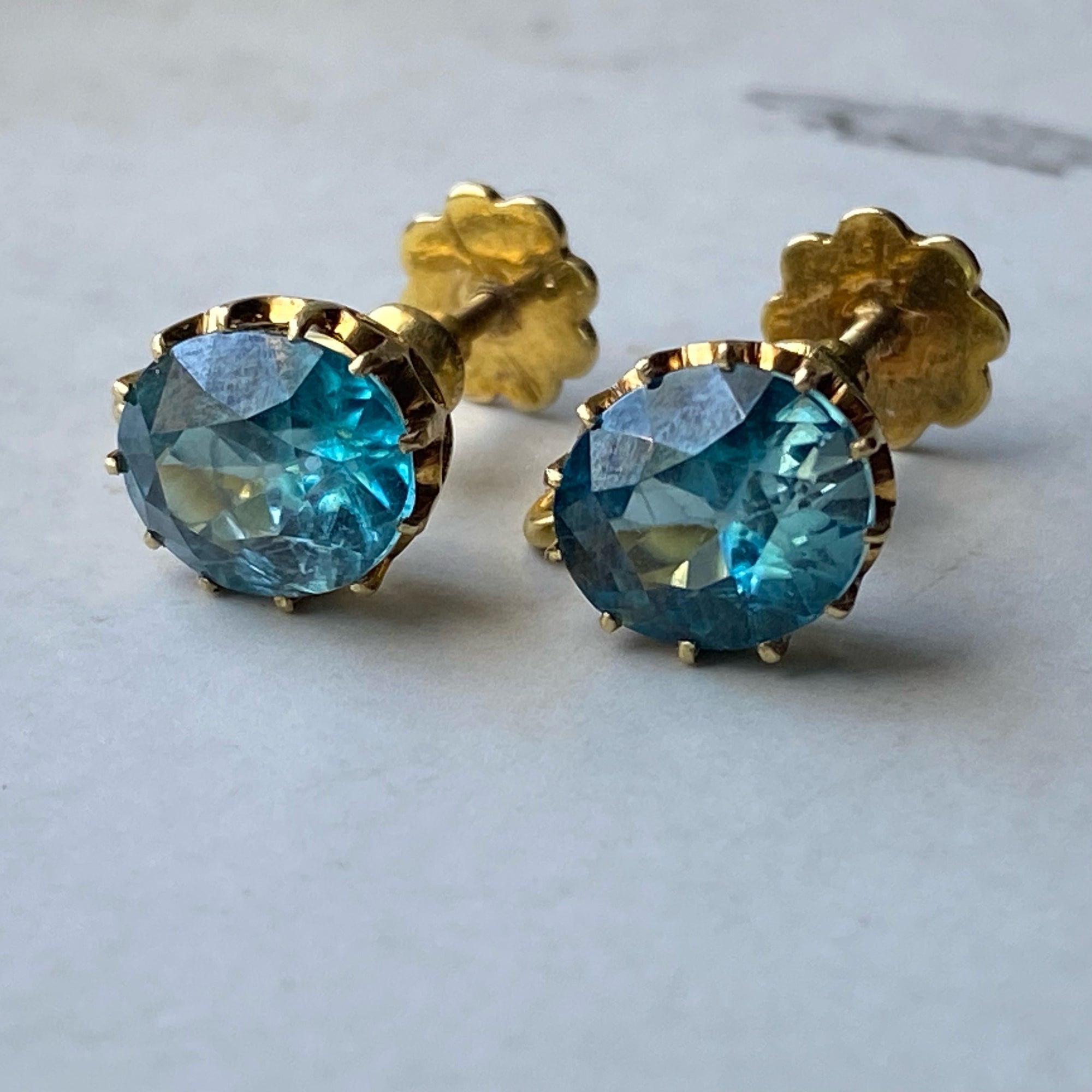 Canada antique jewelry