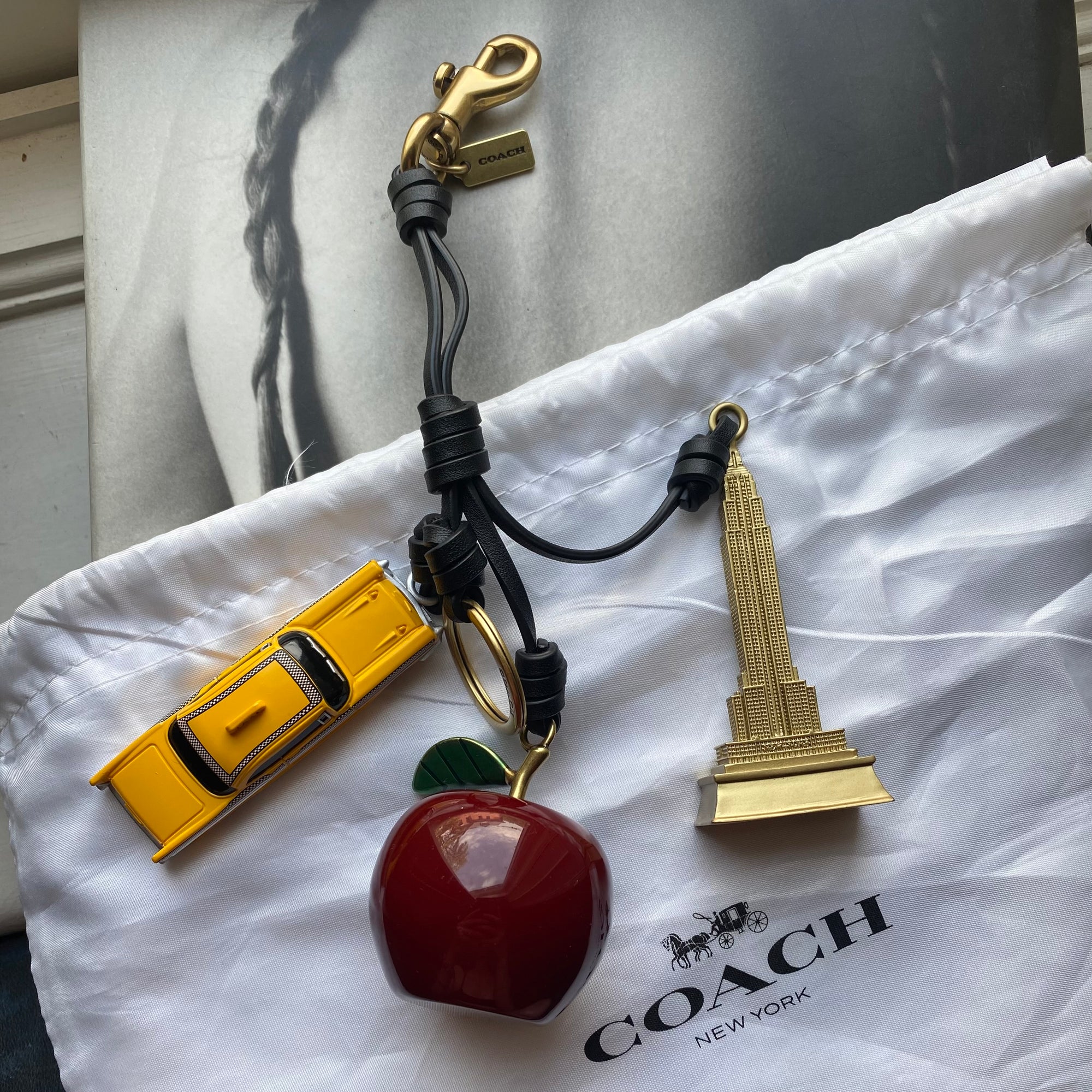 Coach New York Cluster Bag Charm Taxi, Apple and Empire State Building – Black Umbrella Jewelry