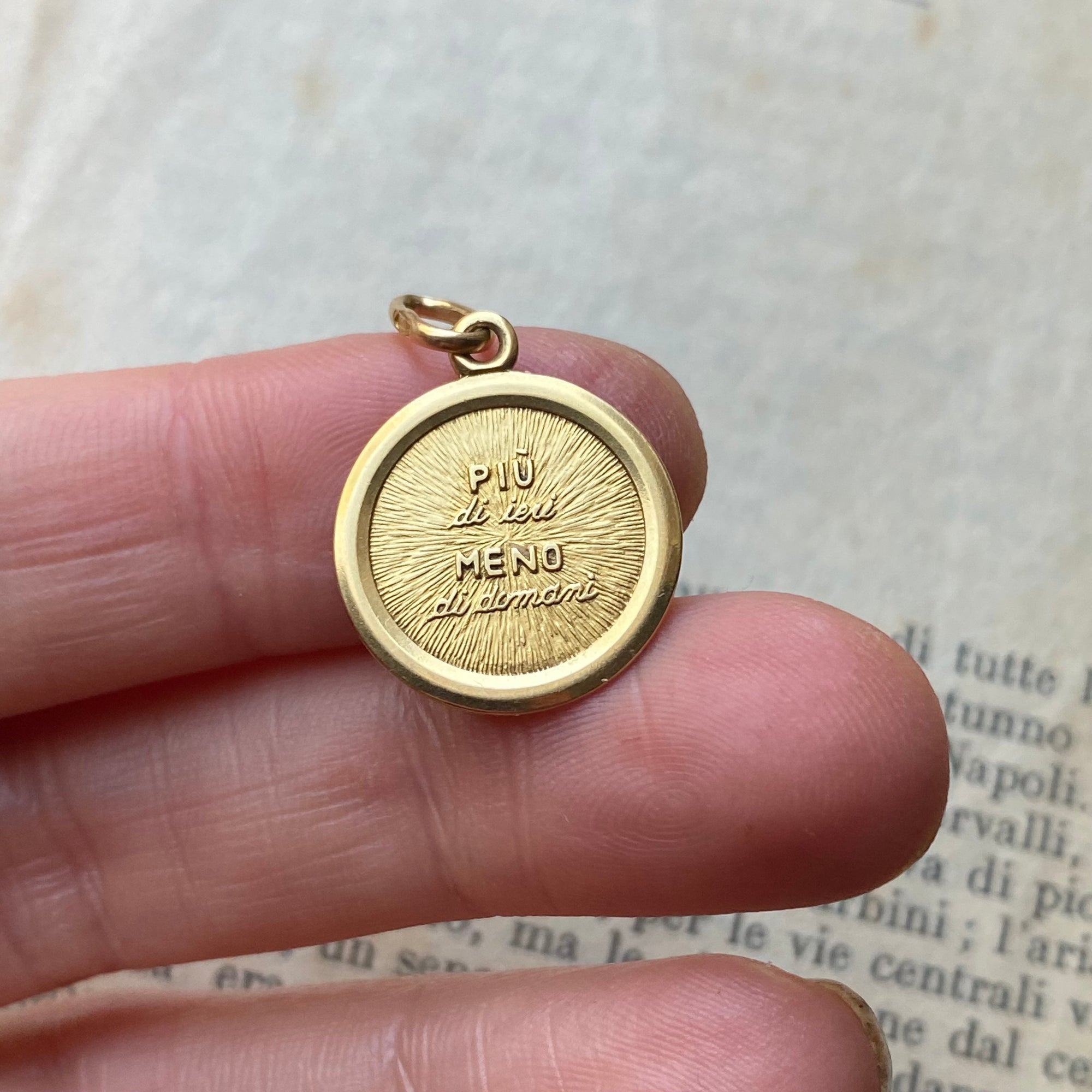 Augis charm