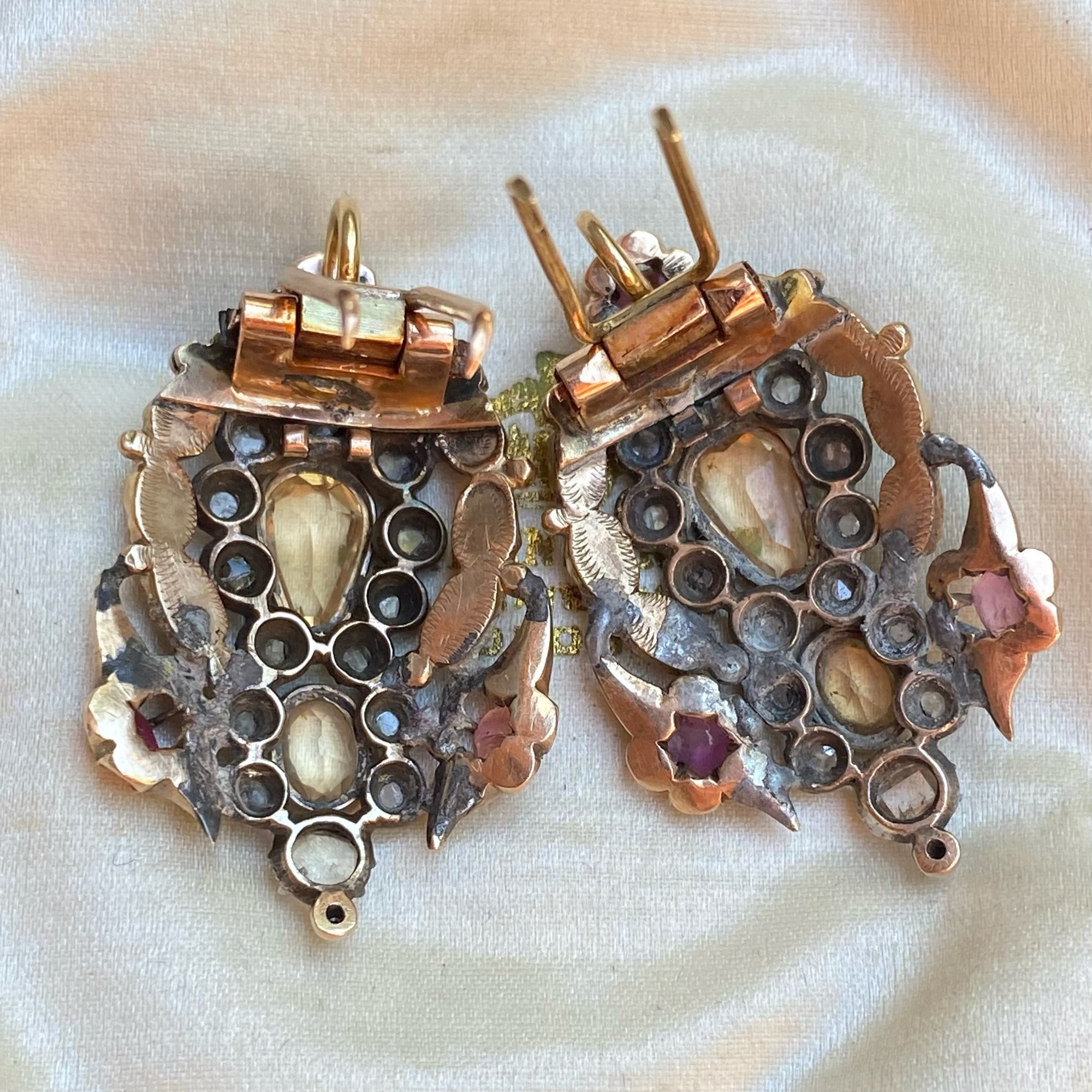 Antique 18th Century Italian Matched Pair of "Vaso di Fiori" Clips &amp; Pendants