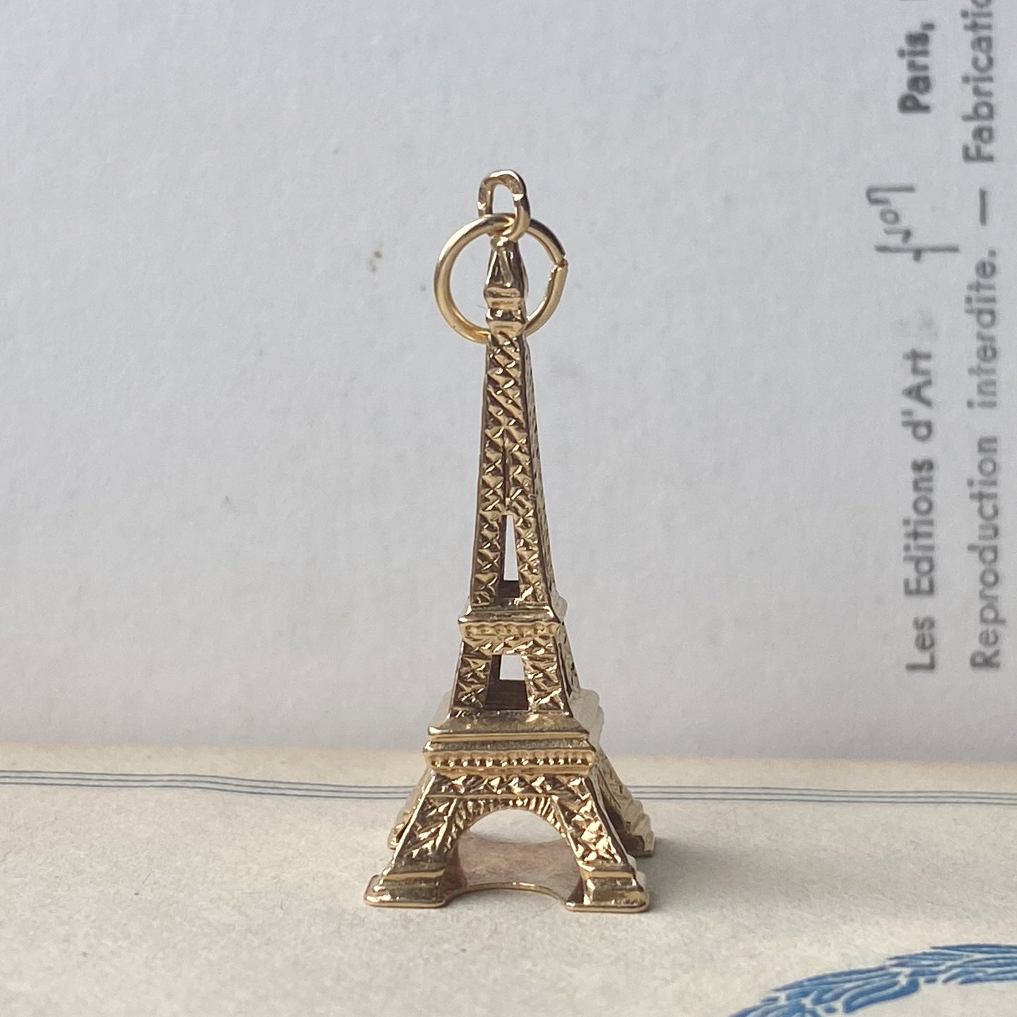 18k Eiffel tower pendant