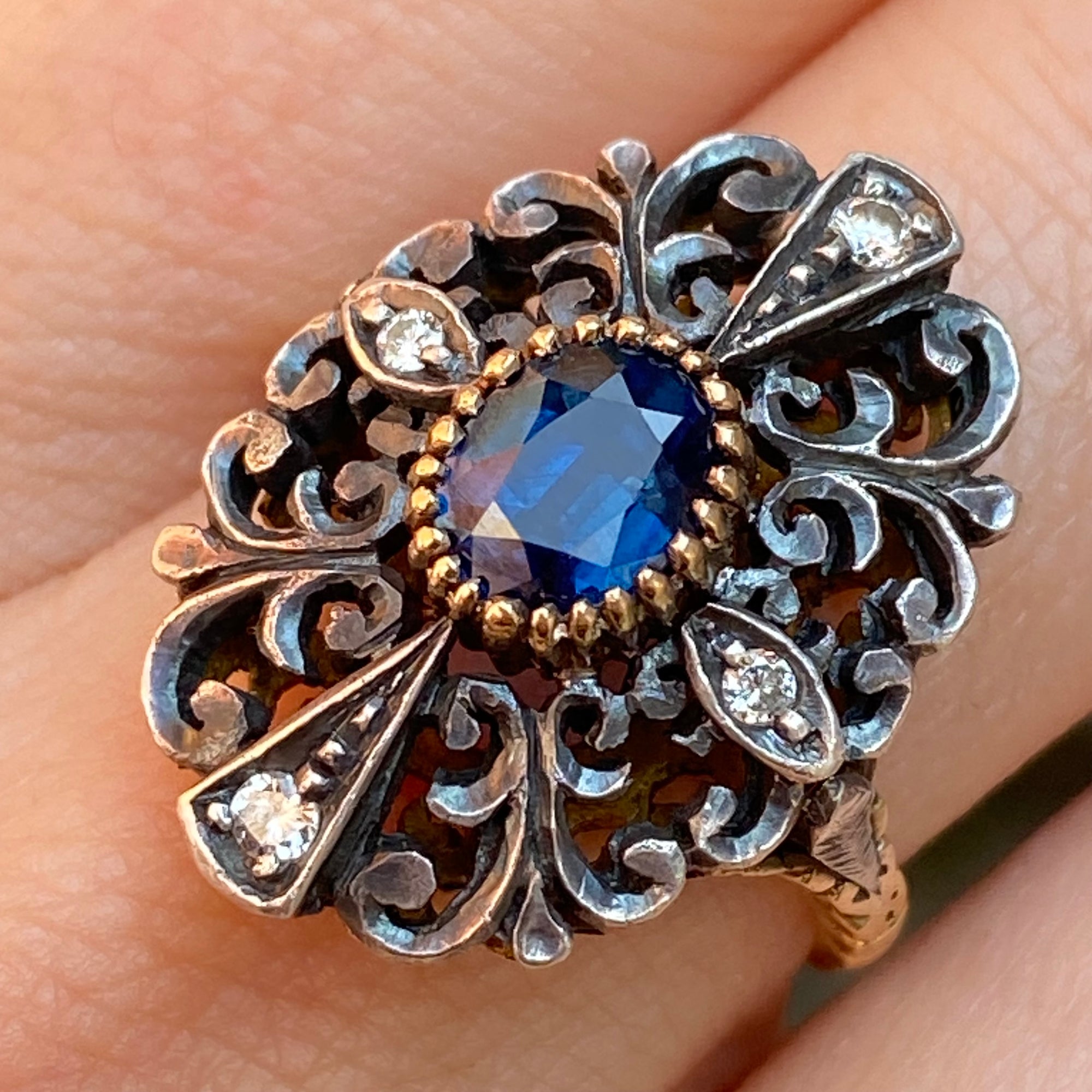 antique sapphire