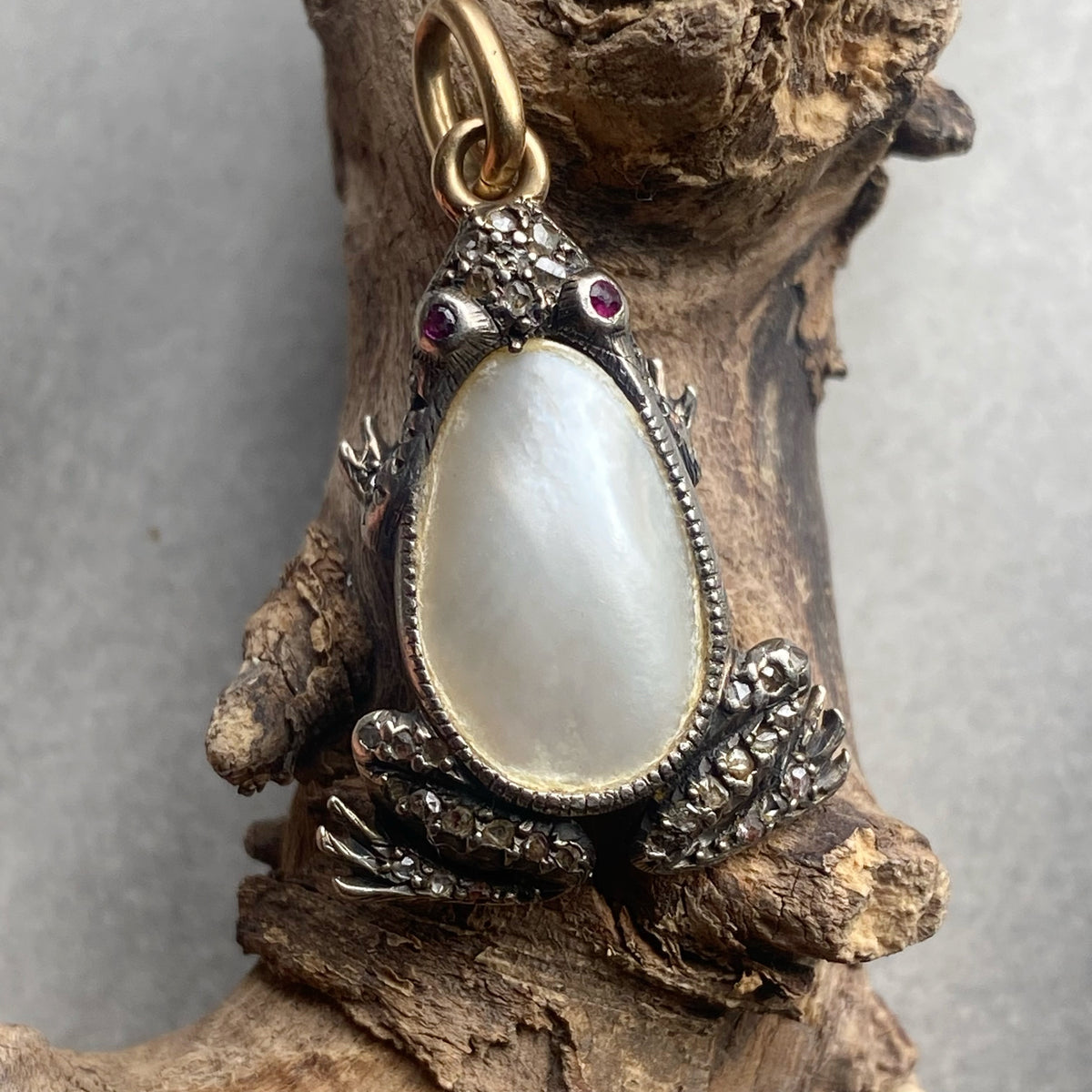 antique art nouveau frog pendant
