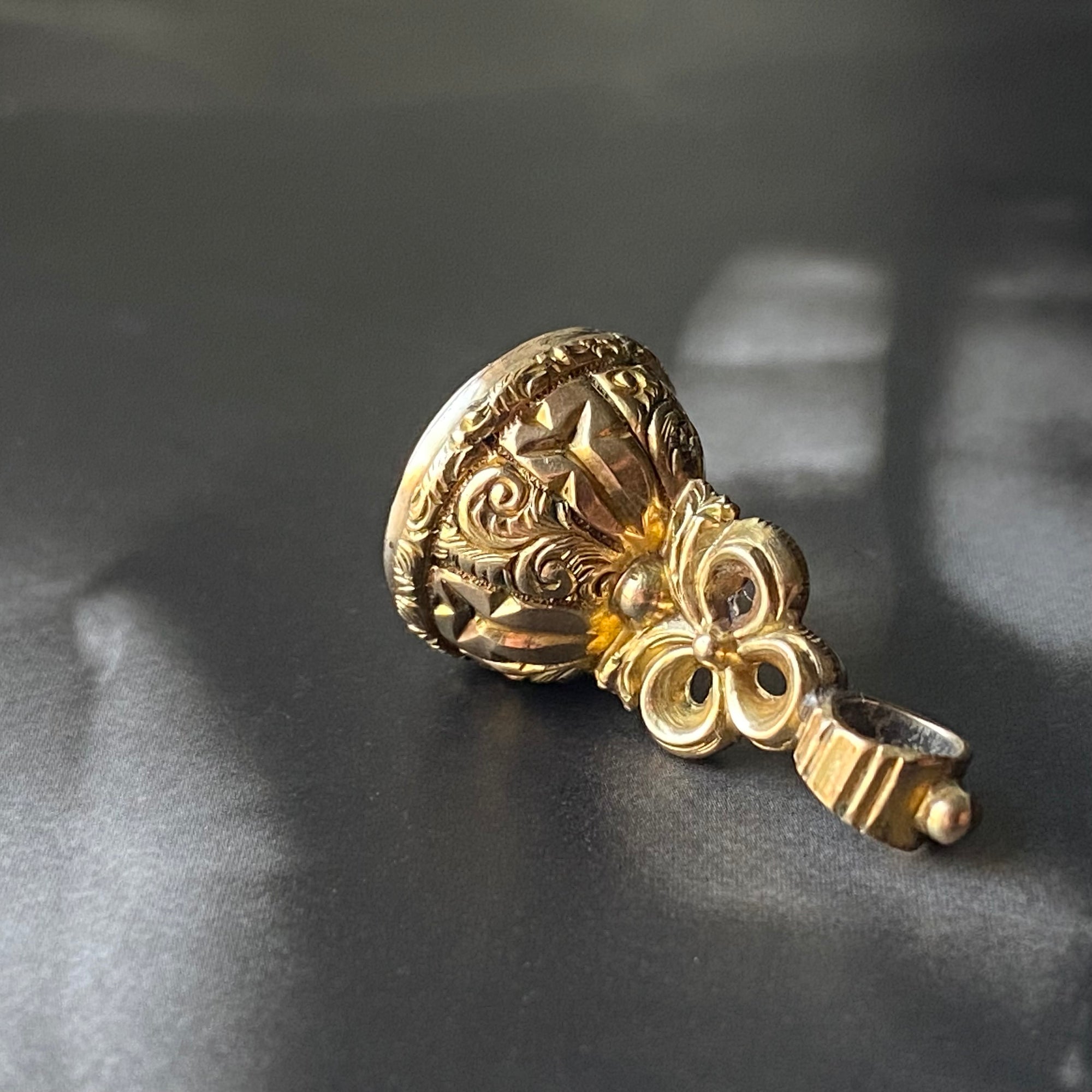 antique jewelry Canada