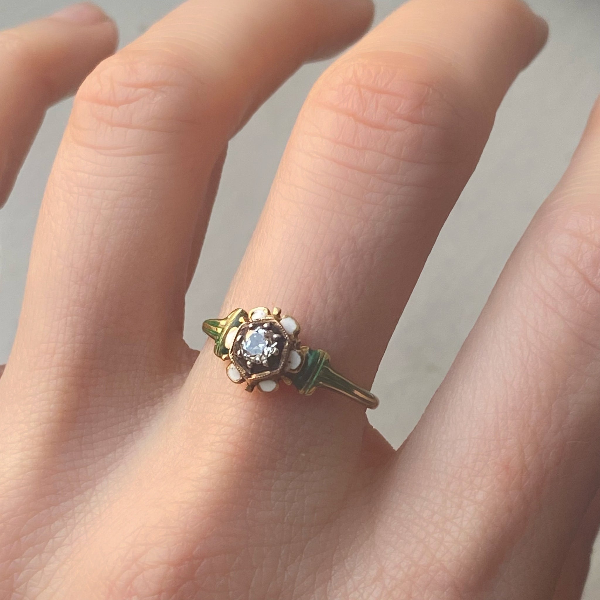 9 Places To Buy Unique Engagement Rings In Toronto