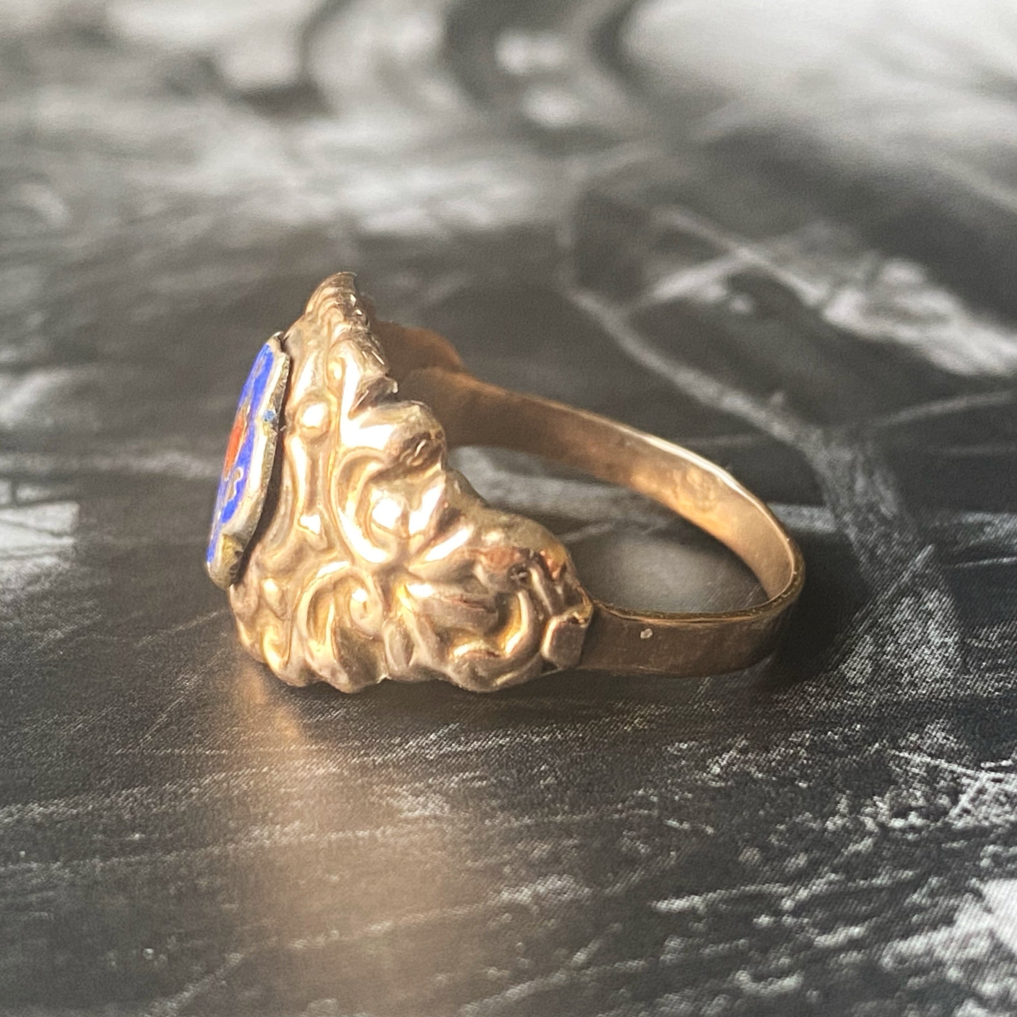 Bourbon era ring