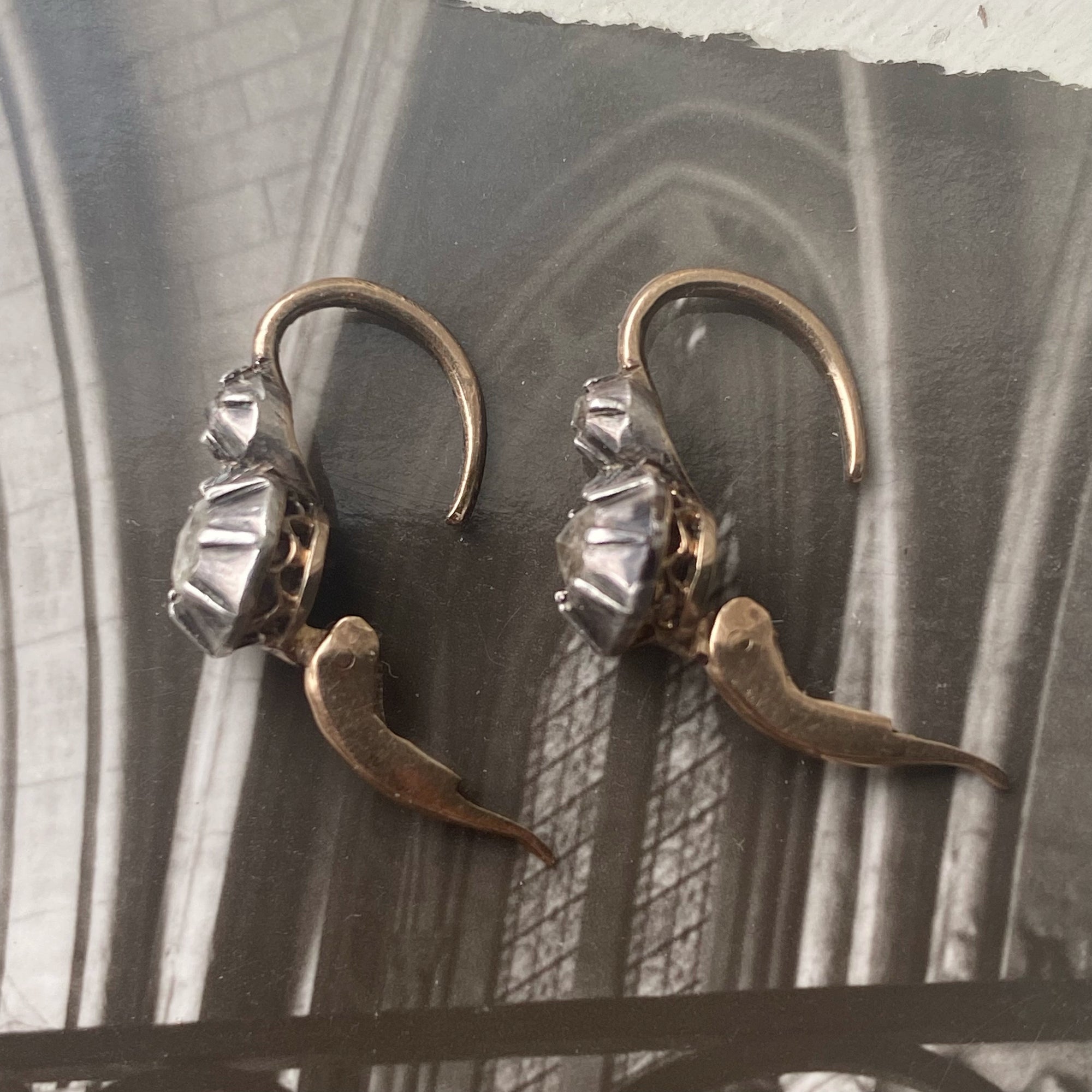 dormeuse earrings 