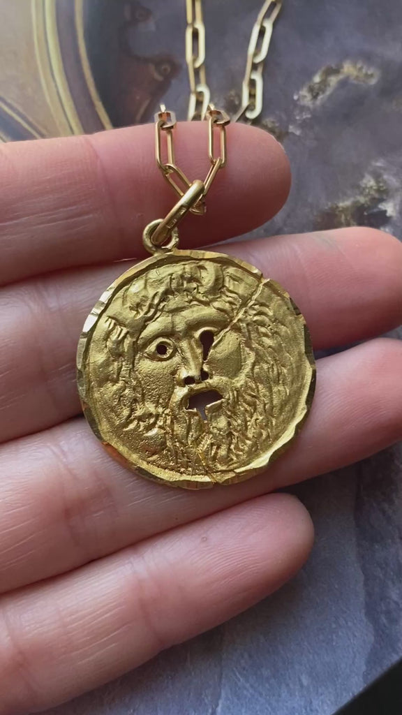Bocca della verita pendant