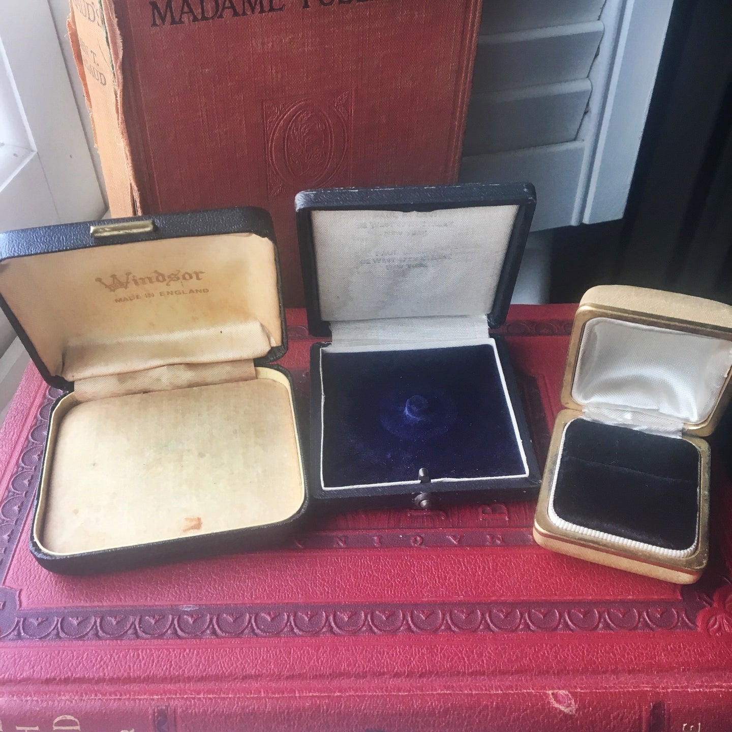 vintage jewelry box