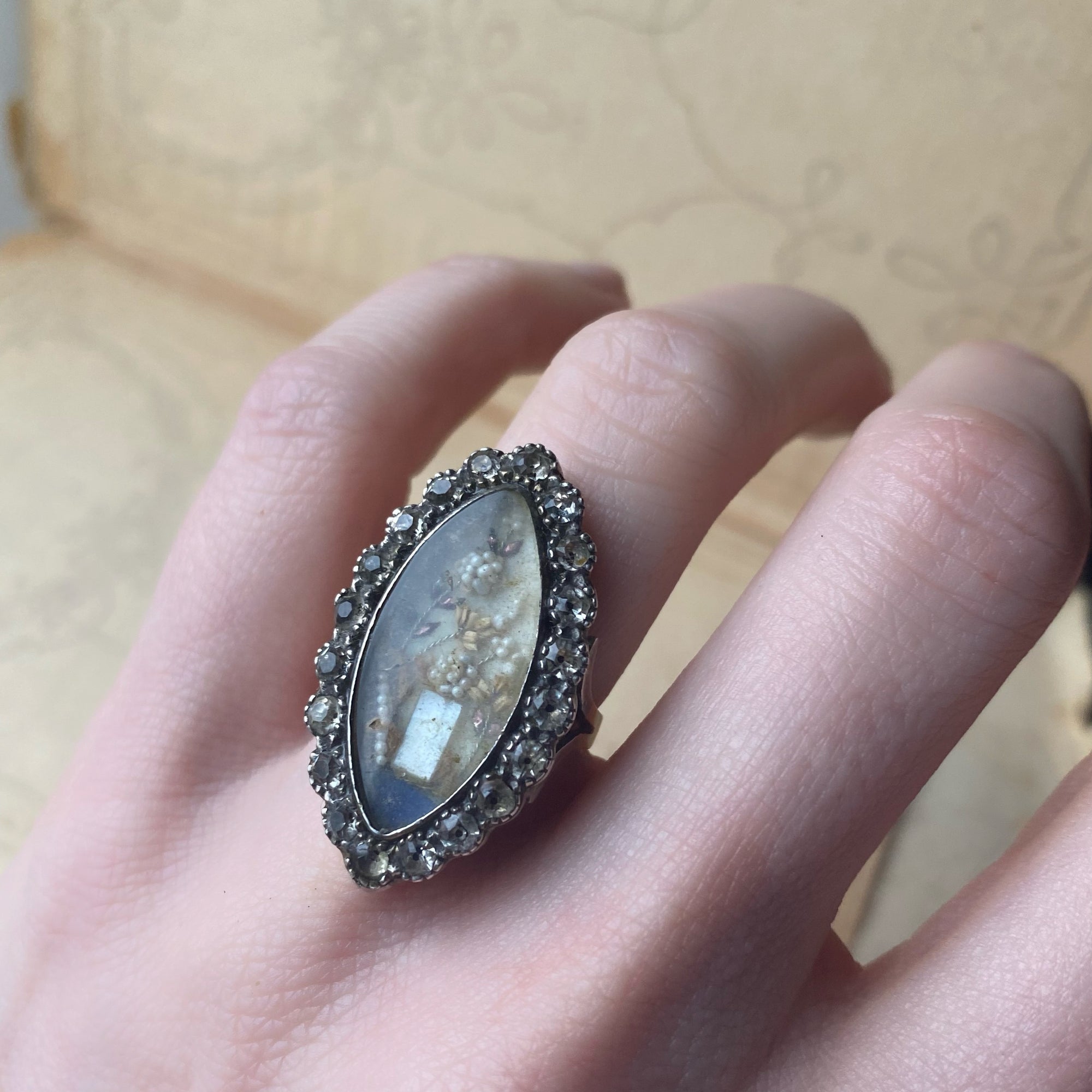 canada antique jewelry