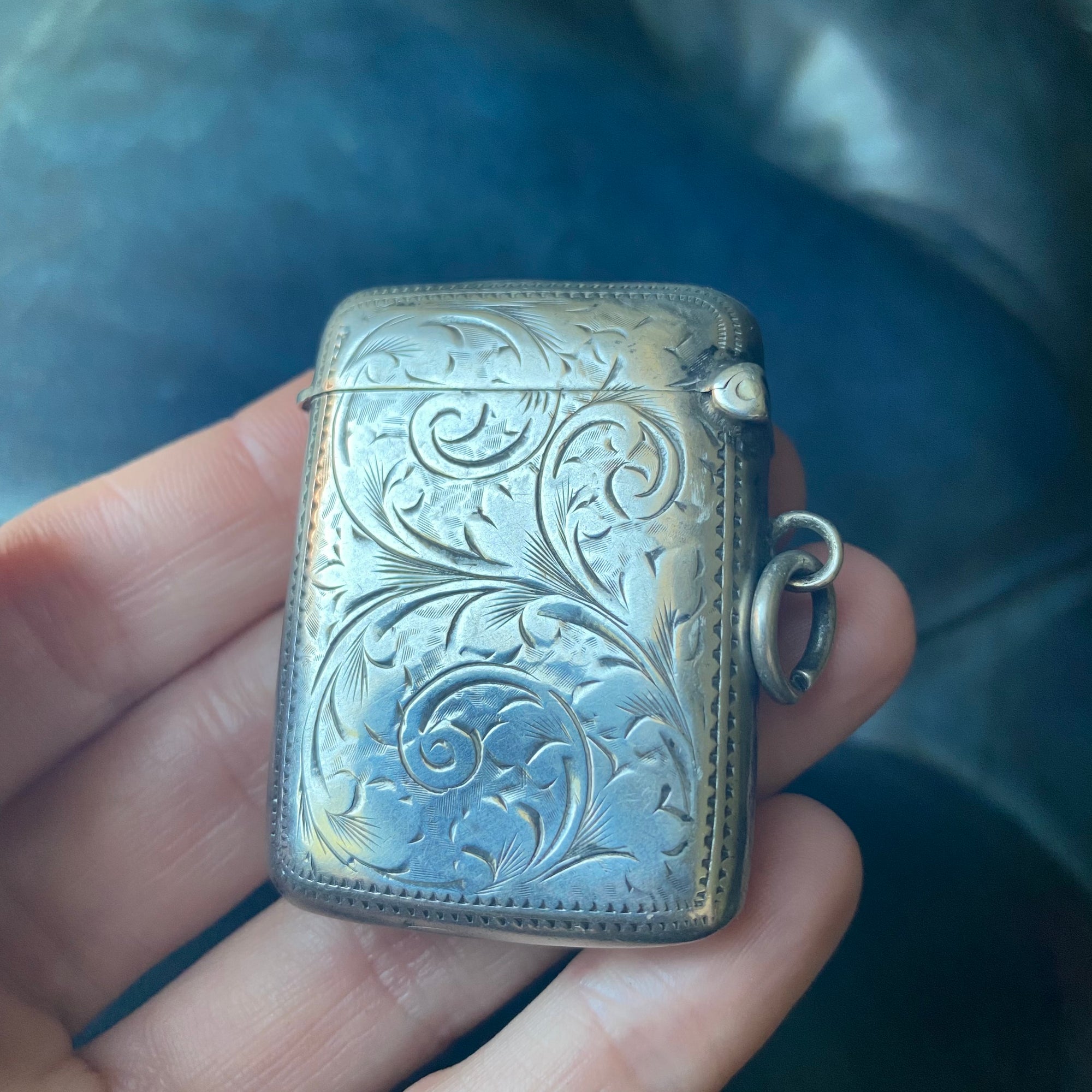 Canada antique jewelry