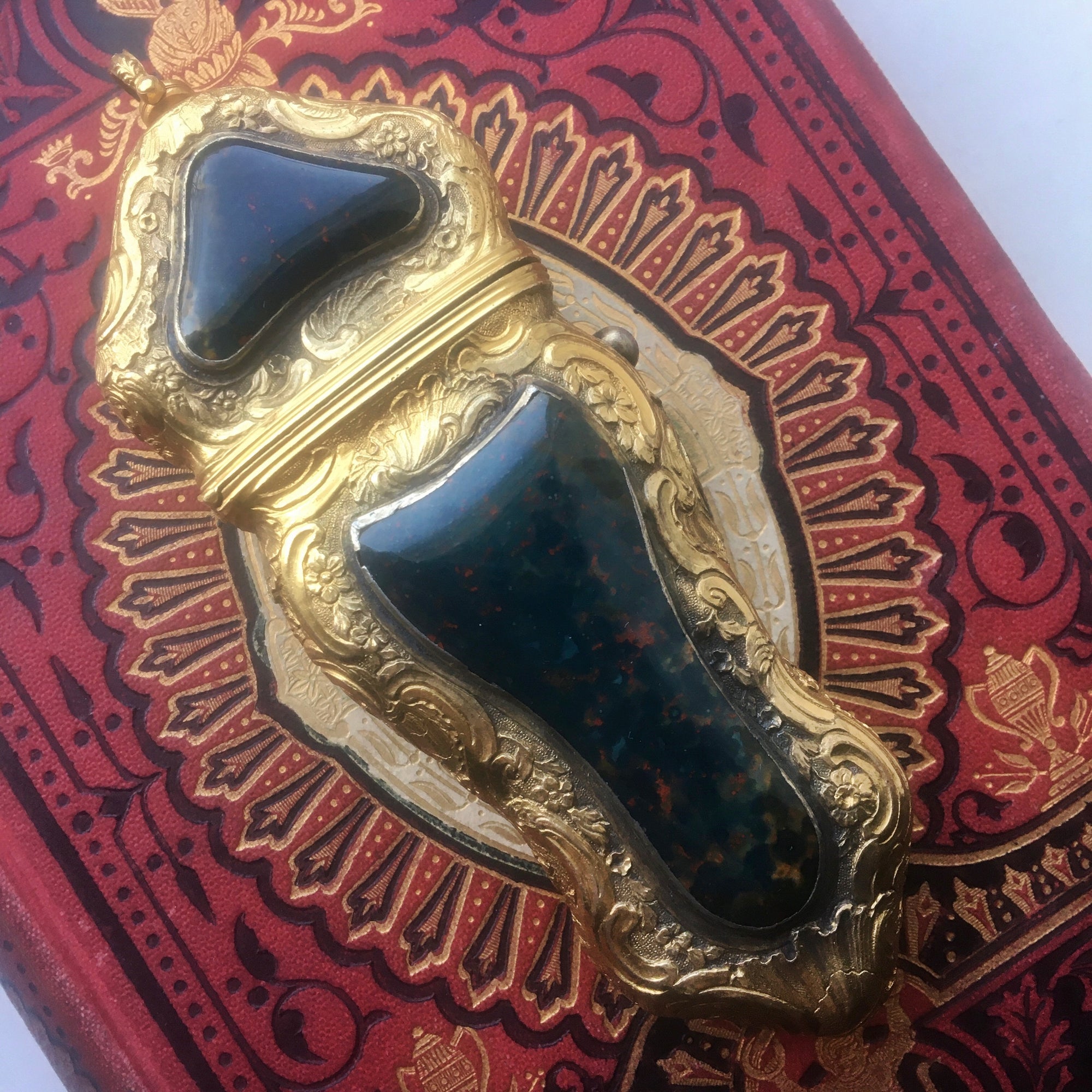 Georgian bloodstone etui