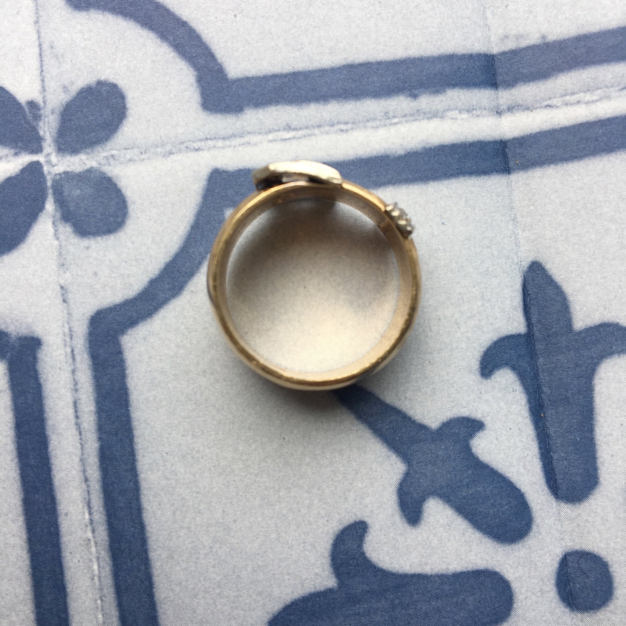 Vintage Diamond Buckle Ring - Size 7